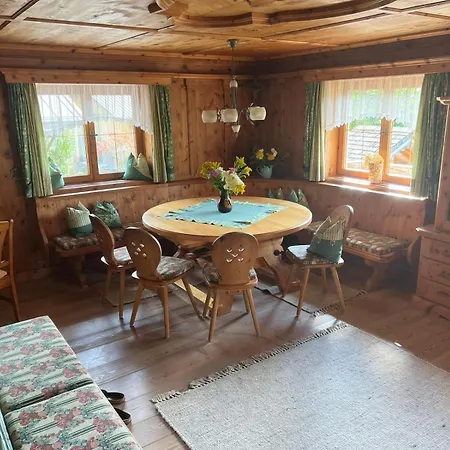 Oberbruendlingchalet Semesterbostad
